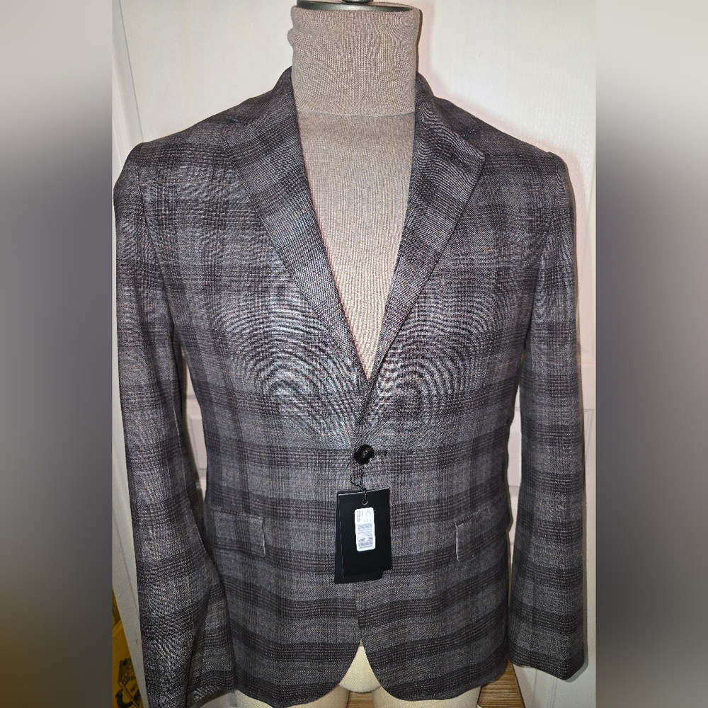 Plaid Brown Blazer/Sport Coat